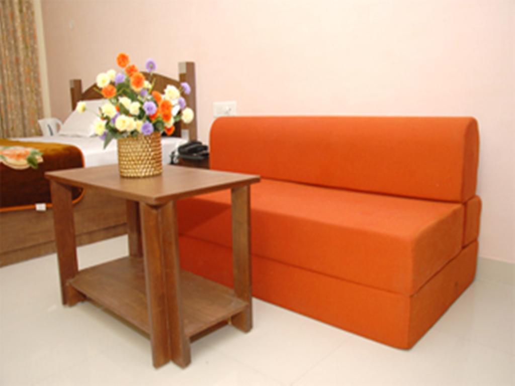 Hotel Holiday Comfort อัมริตสา ภายนอก รูปภาพ