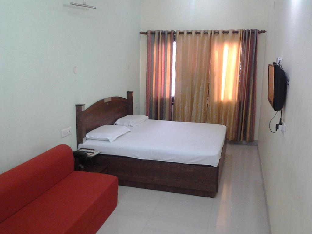 Hotel Holiday Comfort อัมริตสา ภายนอก รูปภาพ